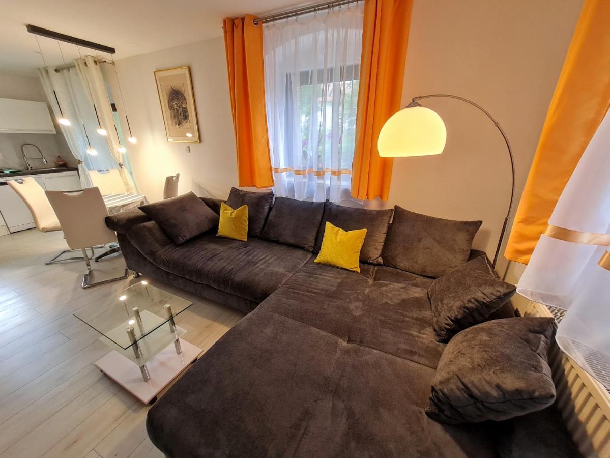 Ferien- Und Businesswohnung Relax Im Ersten Stock Sonnen Luaran gambar