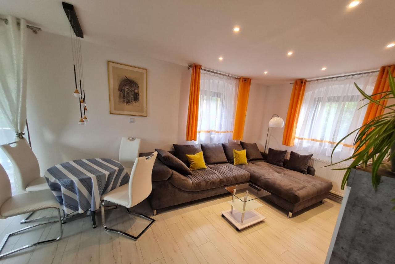 Ferien- Und Businesswohnung Relax Im Ersten Stock Sonnen Luaran gambar