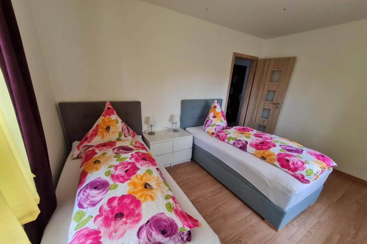 Ferien- Und Businesswohnung Relax Im Ersten Stock Sonnen Luaran gambar