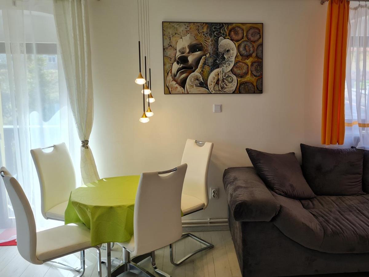 Ferien- Und Businesswohnung Relax Im Ersten Stock Sonnen Luaran gambar