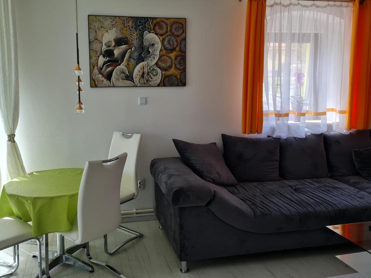 Ferien- Und Businesswohnung Relax Im Ersten Stock Sonnen Luaran gambar