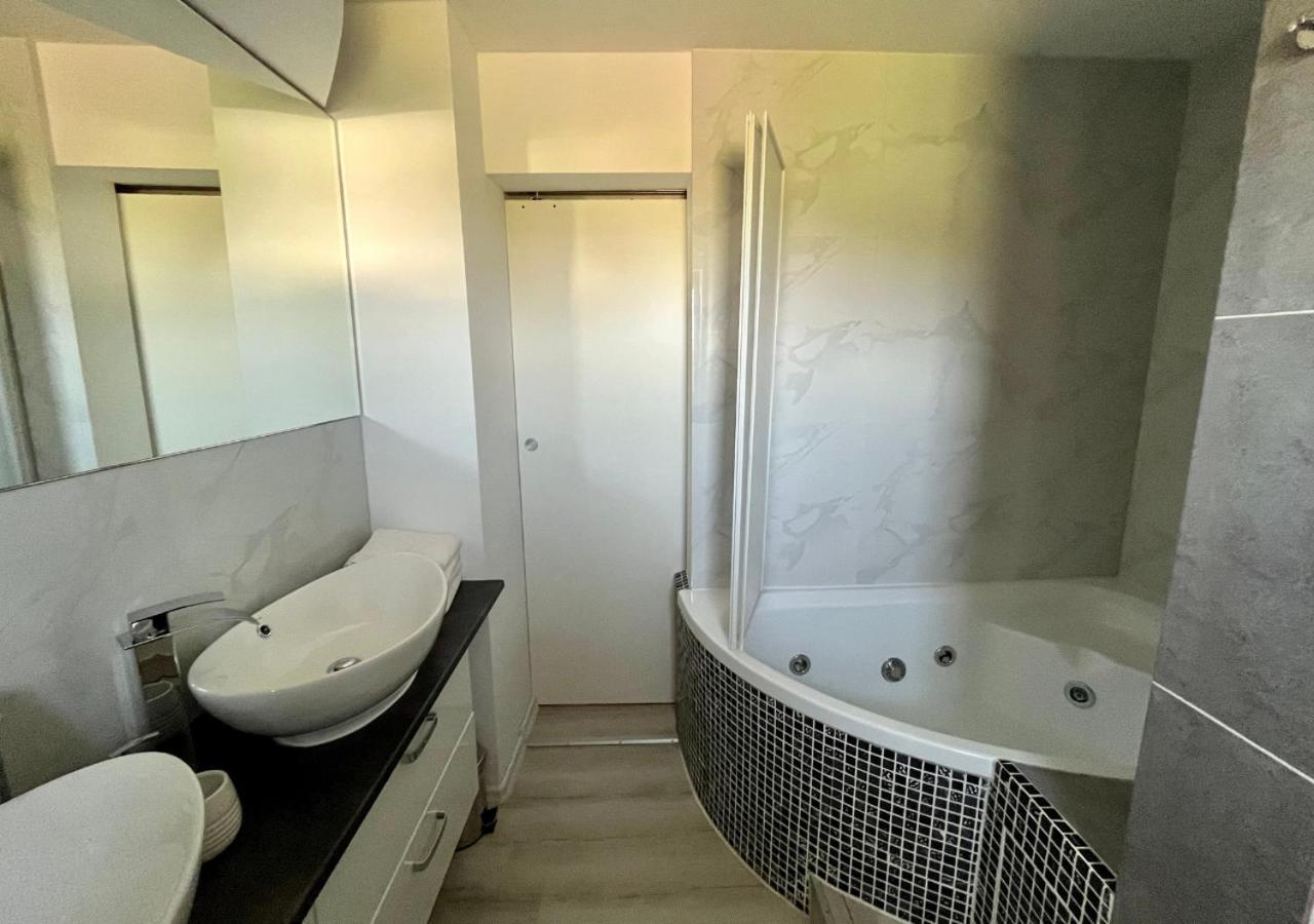 Ferien- Und Businesswohnung Relax Im Ersten Stock Sonnen Luaran gambar